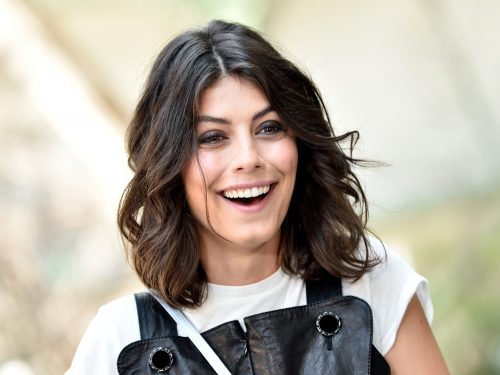 Capelli corti di Alessandra Mastronardi mossi